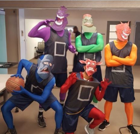 triagers-dressed-as-space-jam-characters-during-the-2k17-halloween